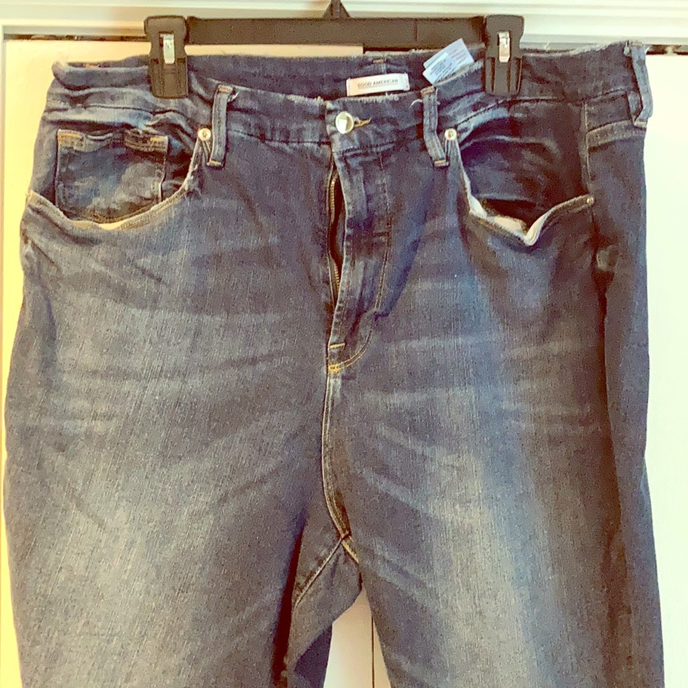 Good American Straight leg Jeans!